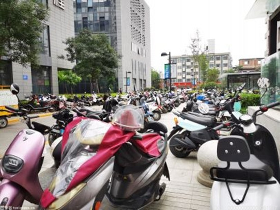 北京丰台将新增电动自行车充电口一万余个 缓解居民“充电难”问题
